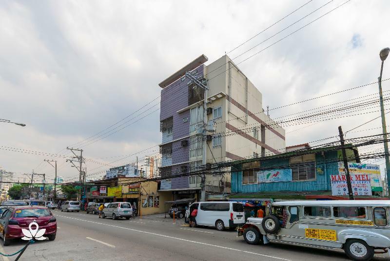 Lorenzzo Suites Hotel Makati City Exterior photo
